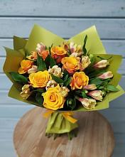 Букет цветов из:  Альстромерии и Розы в Куйбышеве