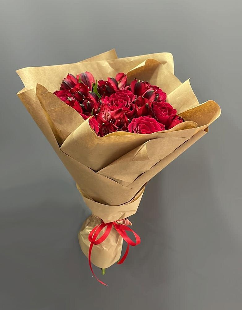 Букет цветов из: Альстромерии и Розы в Куйбышеве