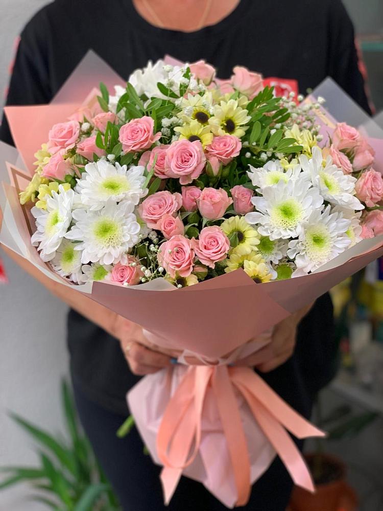 Букет цветов из: Розы и Хризантемы в Куйбышеве