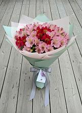 Букет цветов из:  Альстромерии #REPLACE_PRED# Куйбышеве