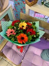 Букет цветов из:  Герберы, Хризантемы и Альстромерии #REPLACE_PRED# Куйбышеве