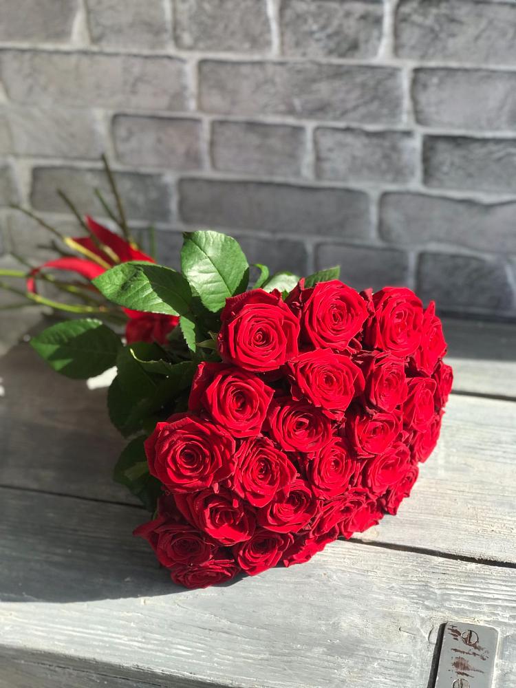 Букет Красные розы Фридом в Куйбышеве