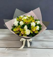 Букет цветов из:  Орхидеи и Розы в Куйбышеве