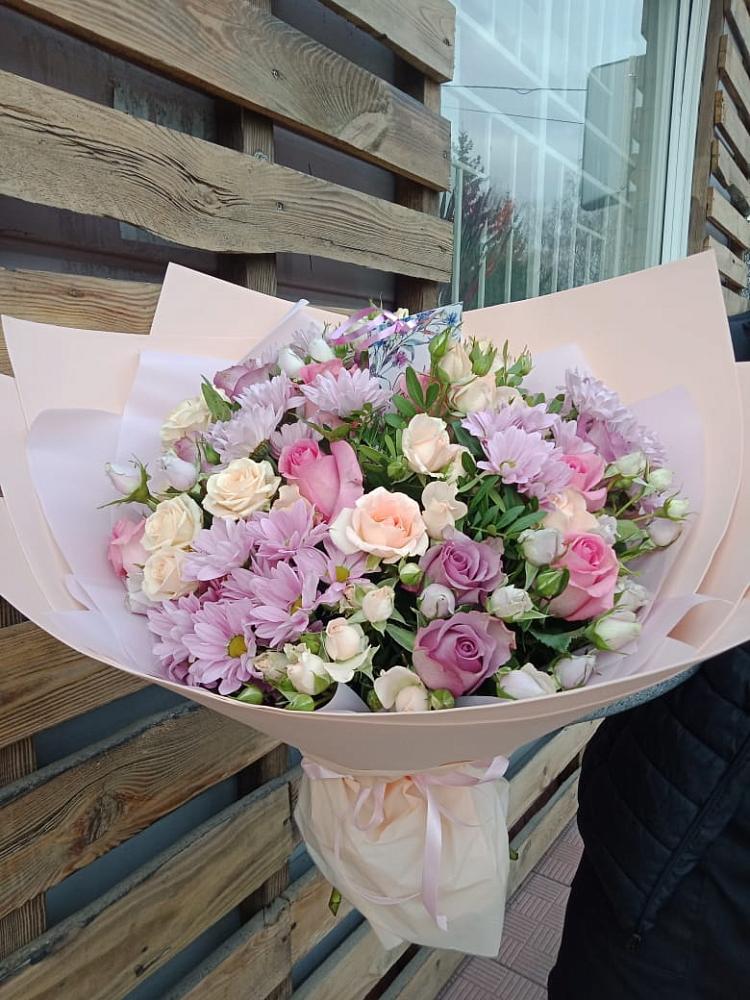 Букет цветов из: Розы и Хризантемы в Куйбышеве