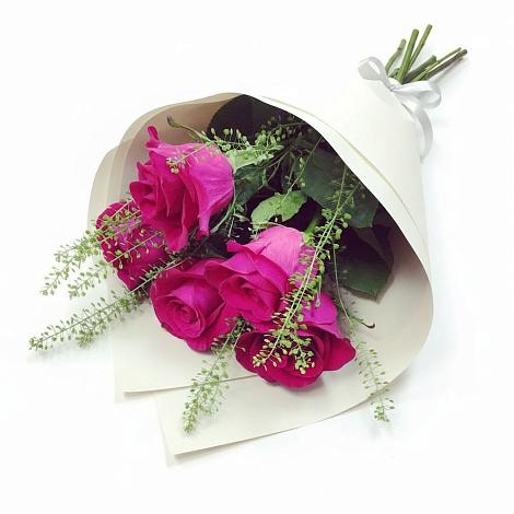 Букет цветов из: Розы в Куйбышеве