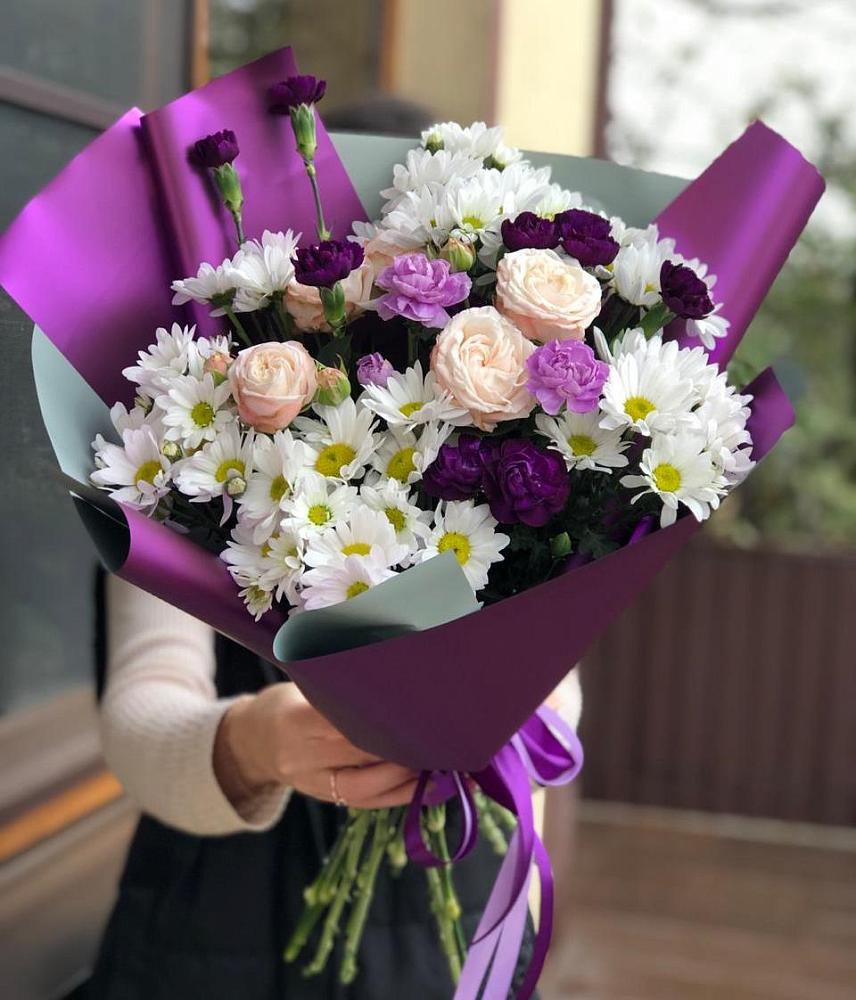 Букет цветов из: Хризантемы, Гвоздики и Розы в Куйбышеве