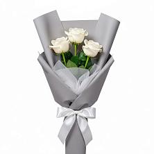 Букет 3 белые розы в Куйбышеве