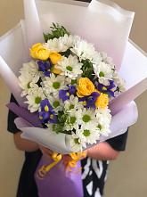 Букет цветов из:  Ирисы, Хризантемы и Розы #REPLACE_PRED# Куйбышеве