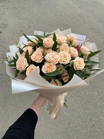 Букет Кремовые розы Латте в Куйбышеве