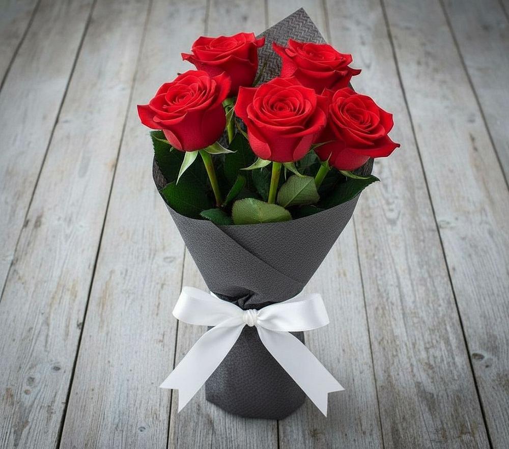 Букет 5 Красных роз Эдлесс Лав в Куйбышеве