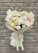 Букет цветов из:  Гвоздики, Розы, Лизиантусы и Хризантемы #REPLACE_PRED# Куйбышеве