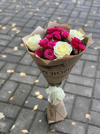 Букет цветов из: Розы в Куйбышеве