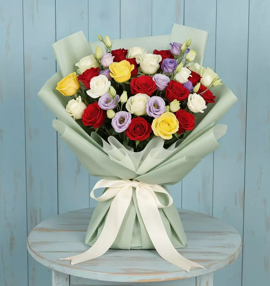 Букет цветов из: Розы в Куйбышеве