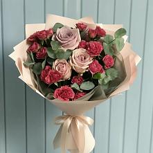 Букет цветов из:  Гвоздики и Розы в Куйбышеве