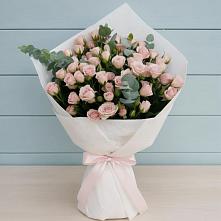 Букет цветов из:  Розы в Куйбышеве