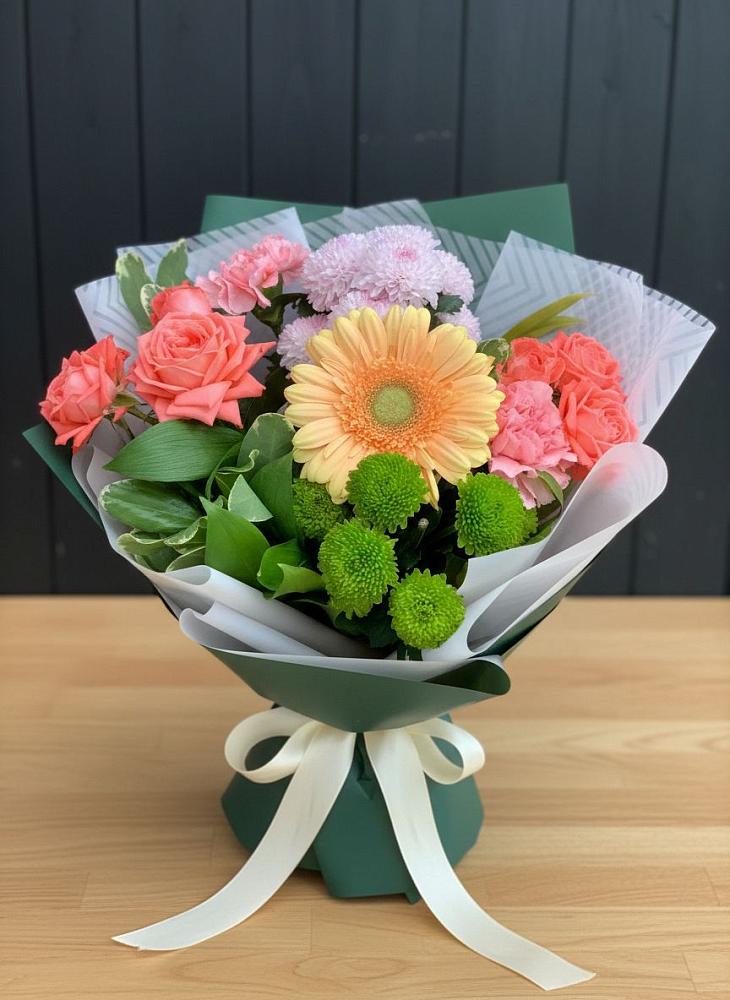 Букет цветов из: Гвоздики, Розы, Герберы и Хризантемы в Куйбышеве